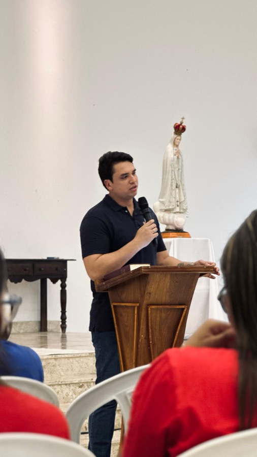 Matheus Chaves, terapeuta especializado em adolescentes